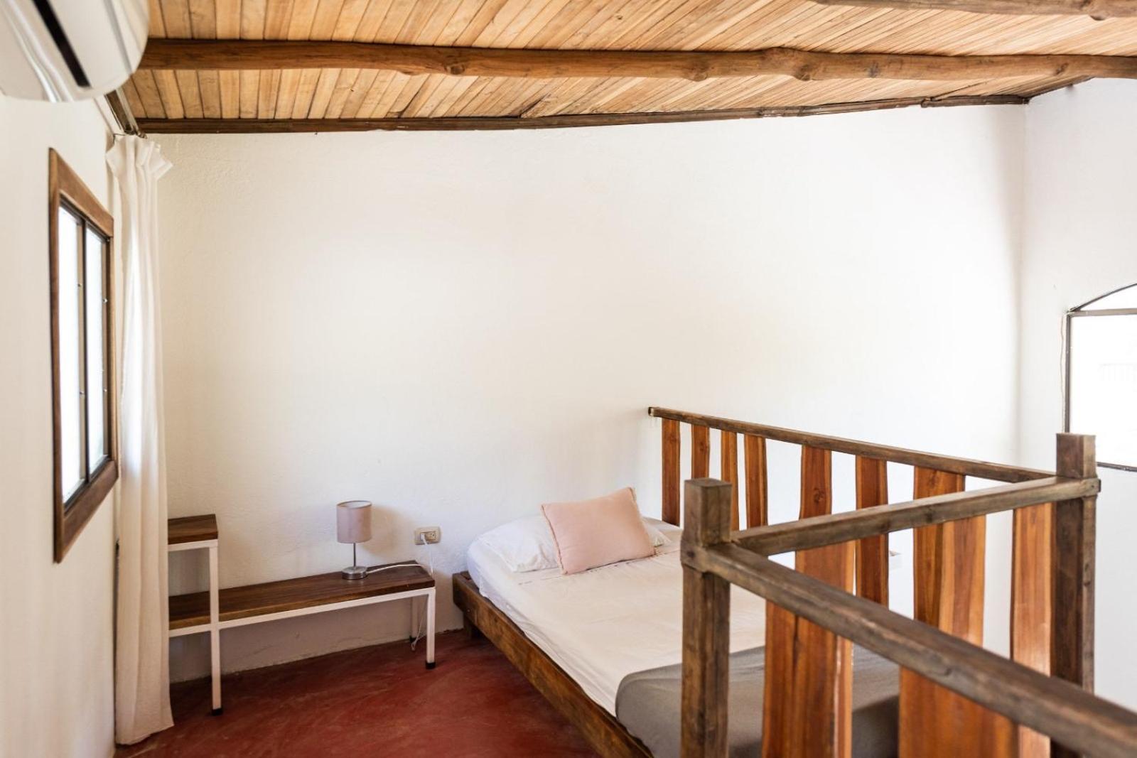 Believe Surf & Yoga Lodge Santa Teresa Playa Santa Teresa  Room photo